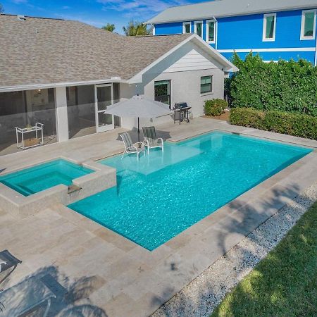 Spacious Pool Home Near Beach With Backyard Oasis Naples Exterior photo